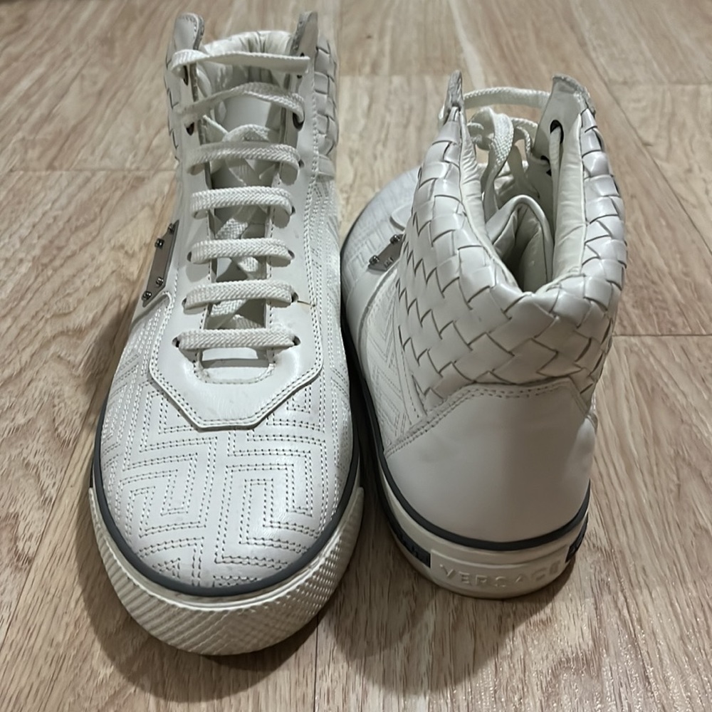 Versace Sneakers - Picture 3 of 6